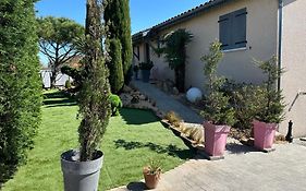 Comme A La Maison…